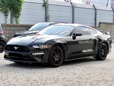 Ford Mustang — photo 02