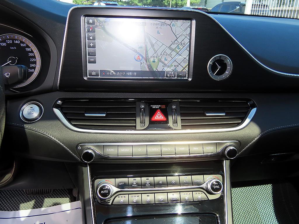 Hyundai Grandeur — photo 13
