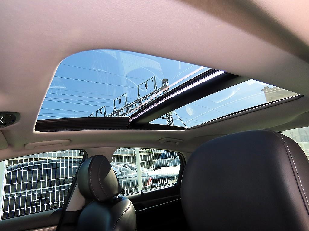 Hyundai Grandeur — photo 18