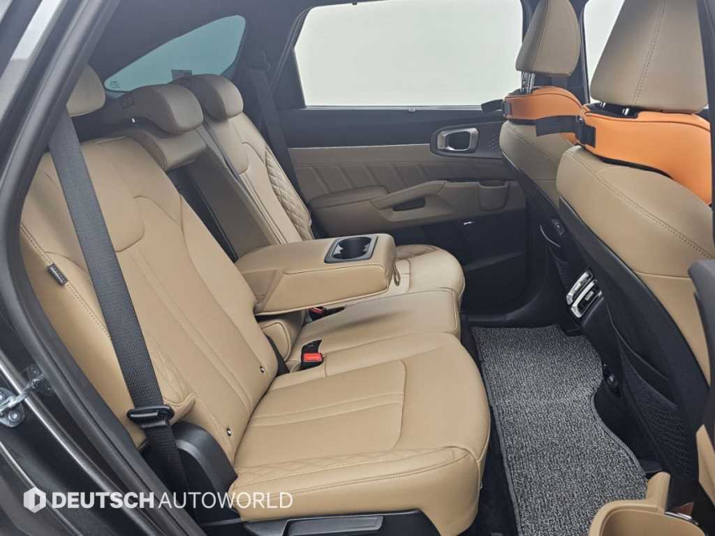 Kia Sorento — photo 12