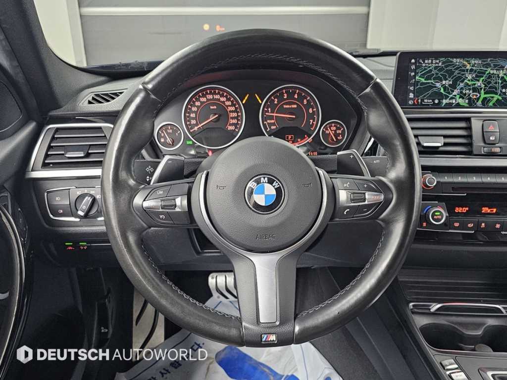 BMW 3-Series — photo 15