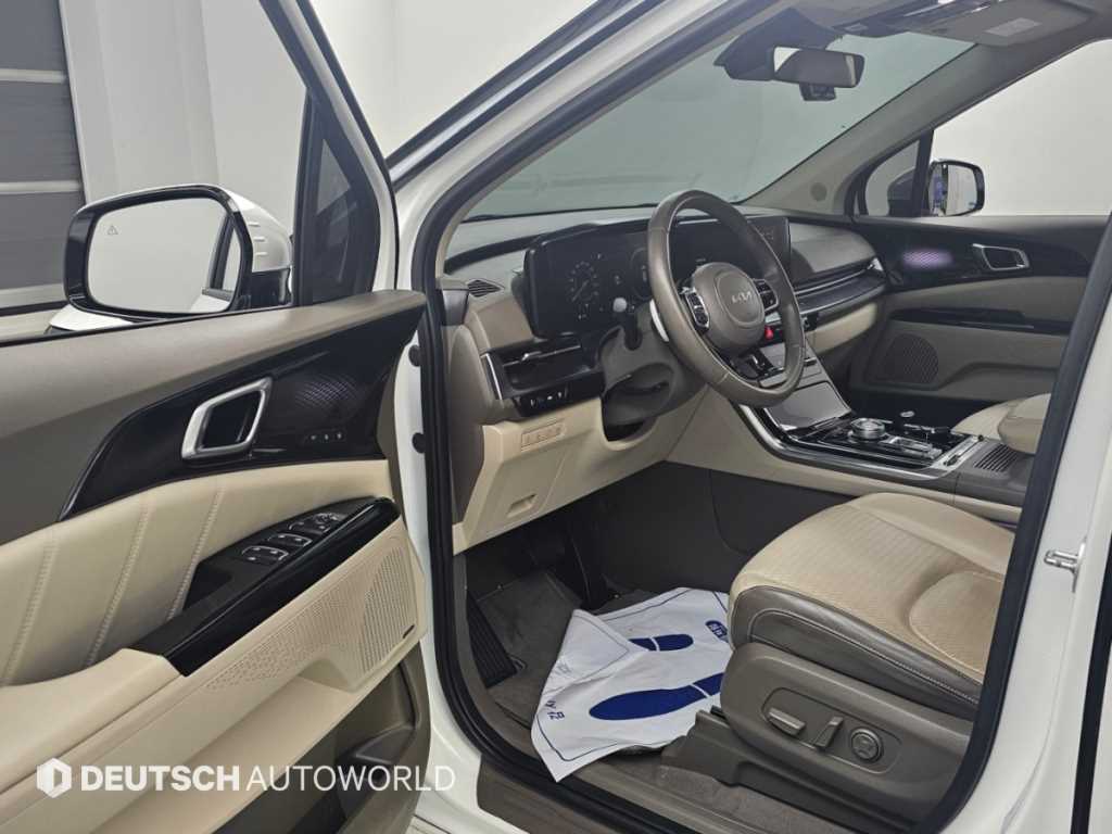 Kia Carnival — photo 11
