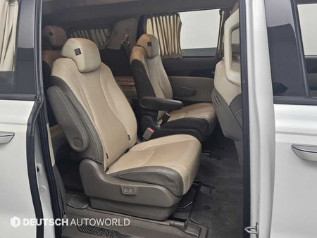 Kia Carnival — photo 12