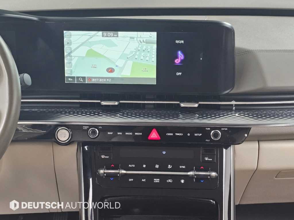 Kia Carnival — photo 14