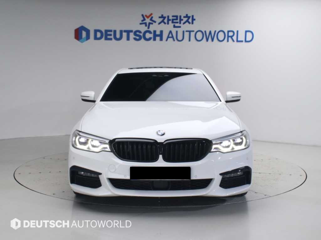 BMW 5-Series — photo 03