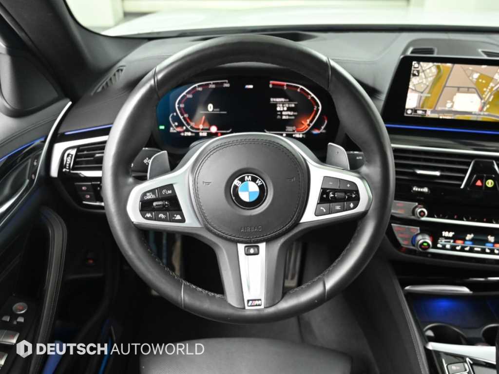 BMW 5-Series — photo 13