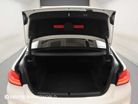 BMW 5-Series — photo 19