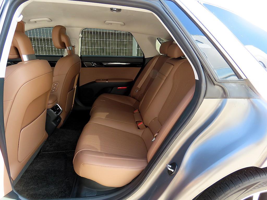 Hyundai Grandeur — photo 06
