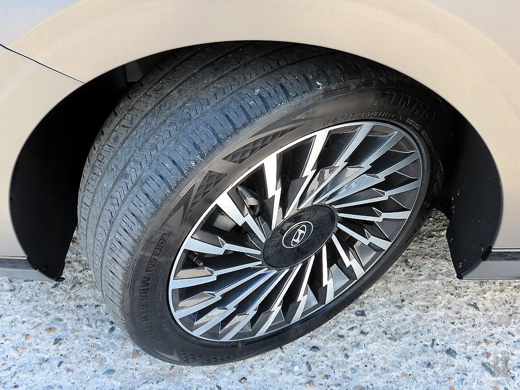 Hyundai Grandeur — photo 20