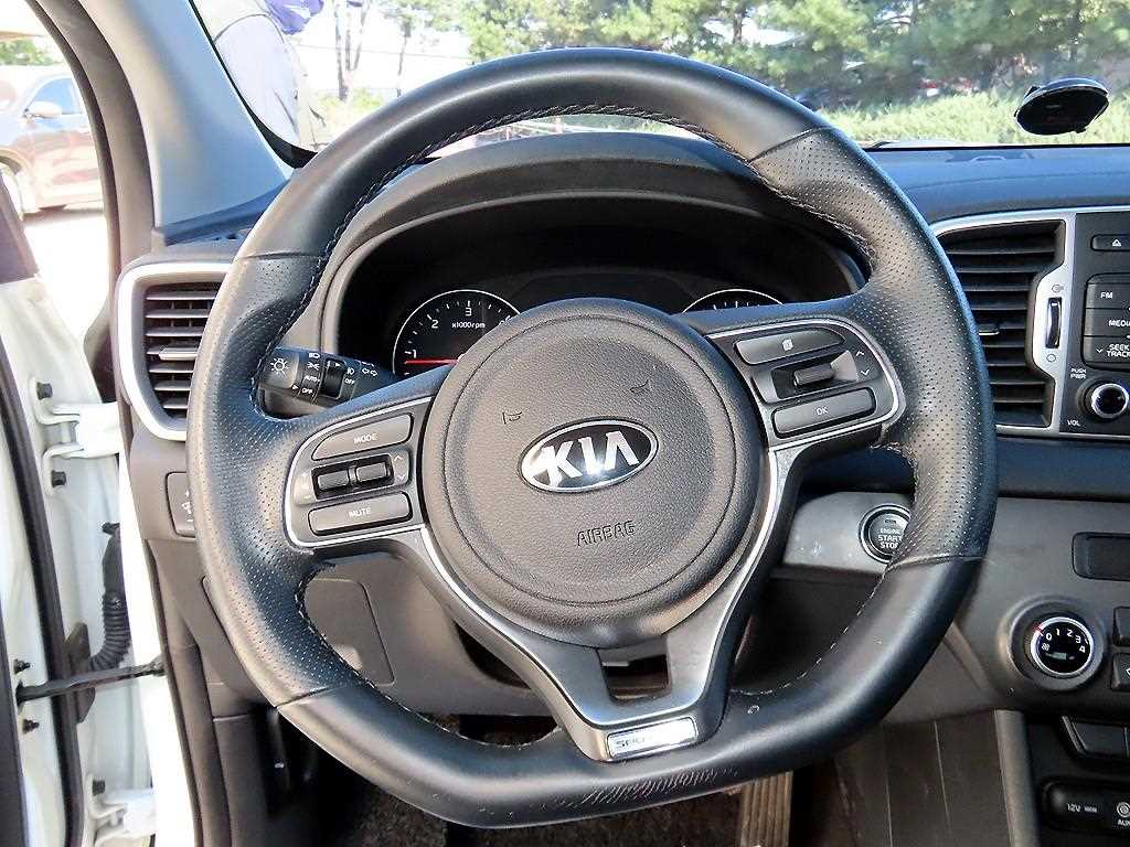 Kia Sportage — photo 08
