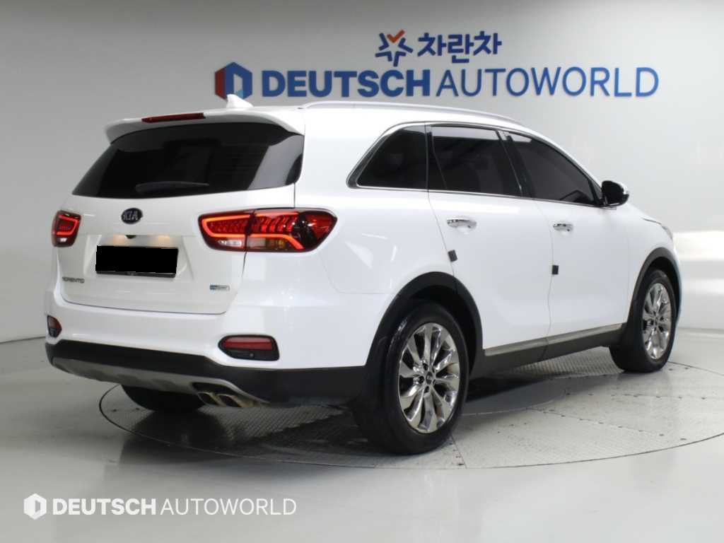 Kia Sorento — photo 02