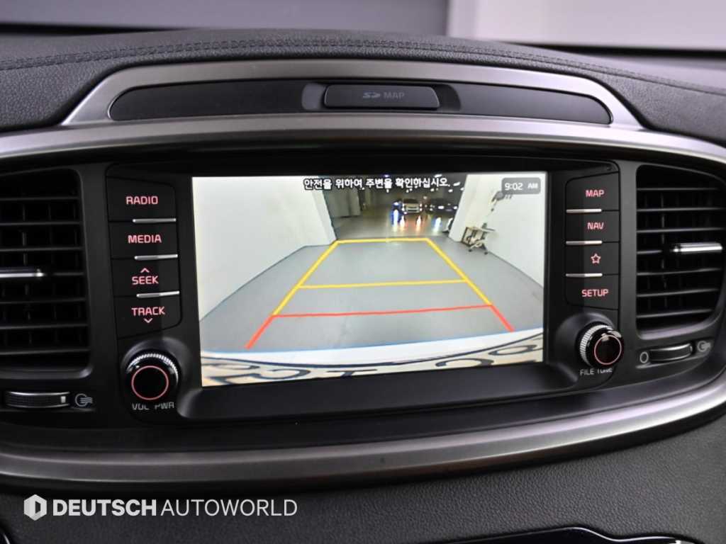 Kia Sorento — photo 15