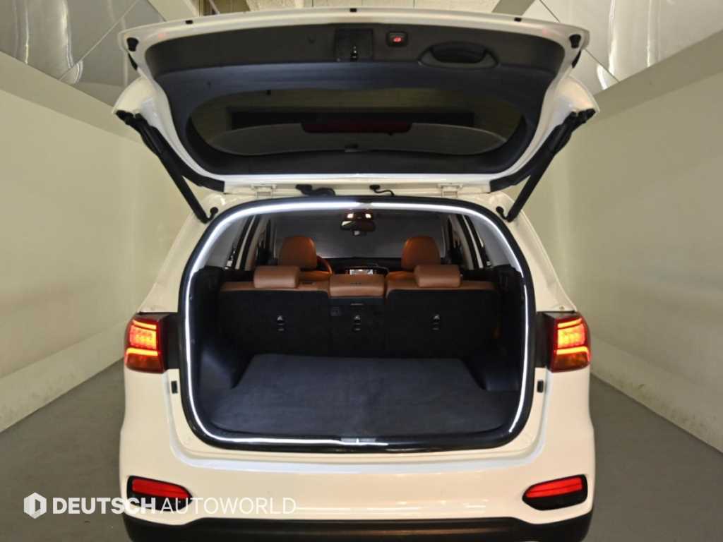 Kia Sorento — photo 19