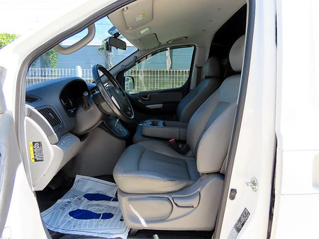 Hyundai Starex — photo 05