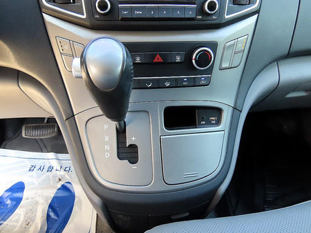 Hyundai Starex — photo 10
