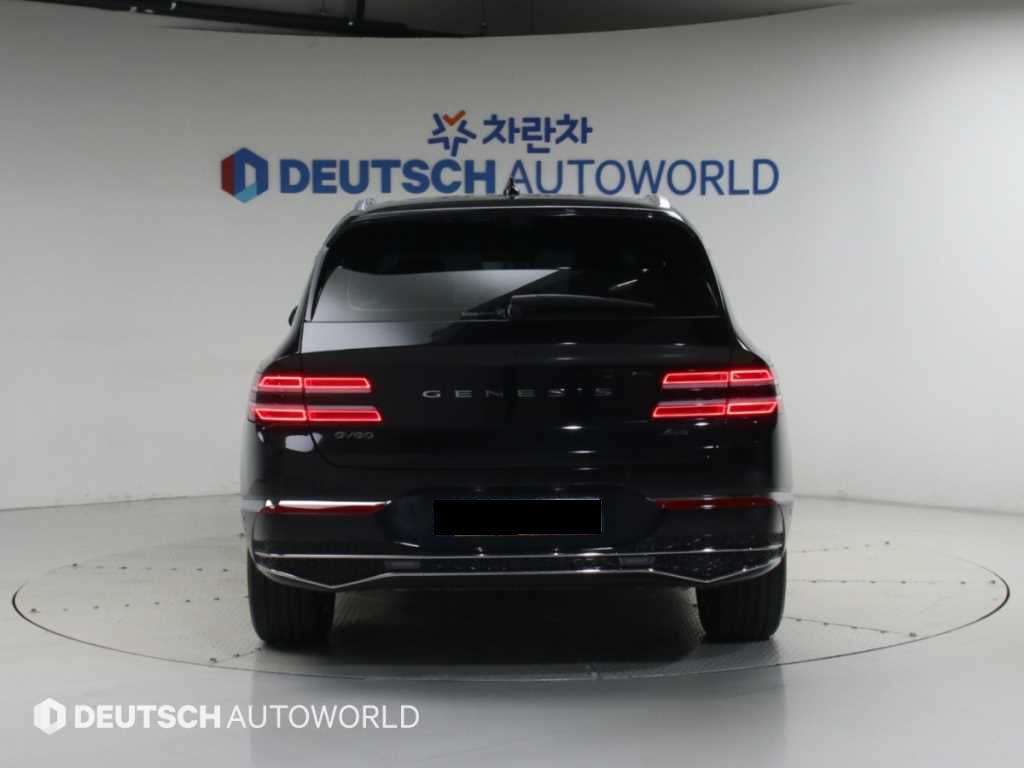 Genesis GV80 — photo 04