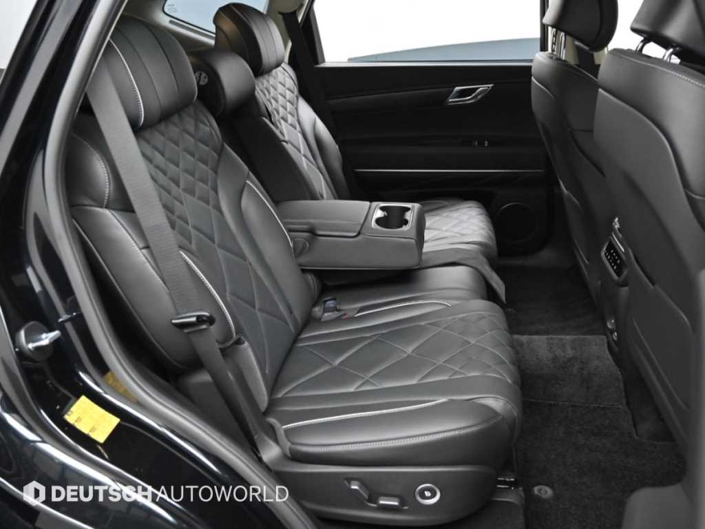 Genesis GV80 — photo 12