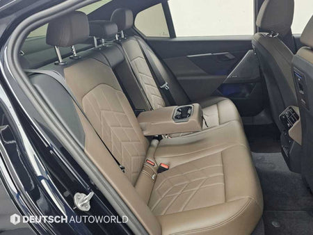 BMW 5-Series — photo 12