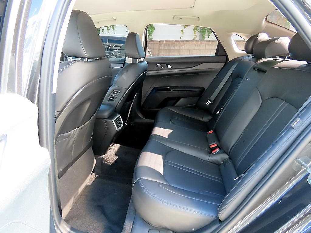 Kia K5 — photo 06