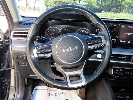 Kia K5 — photo 08
