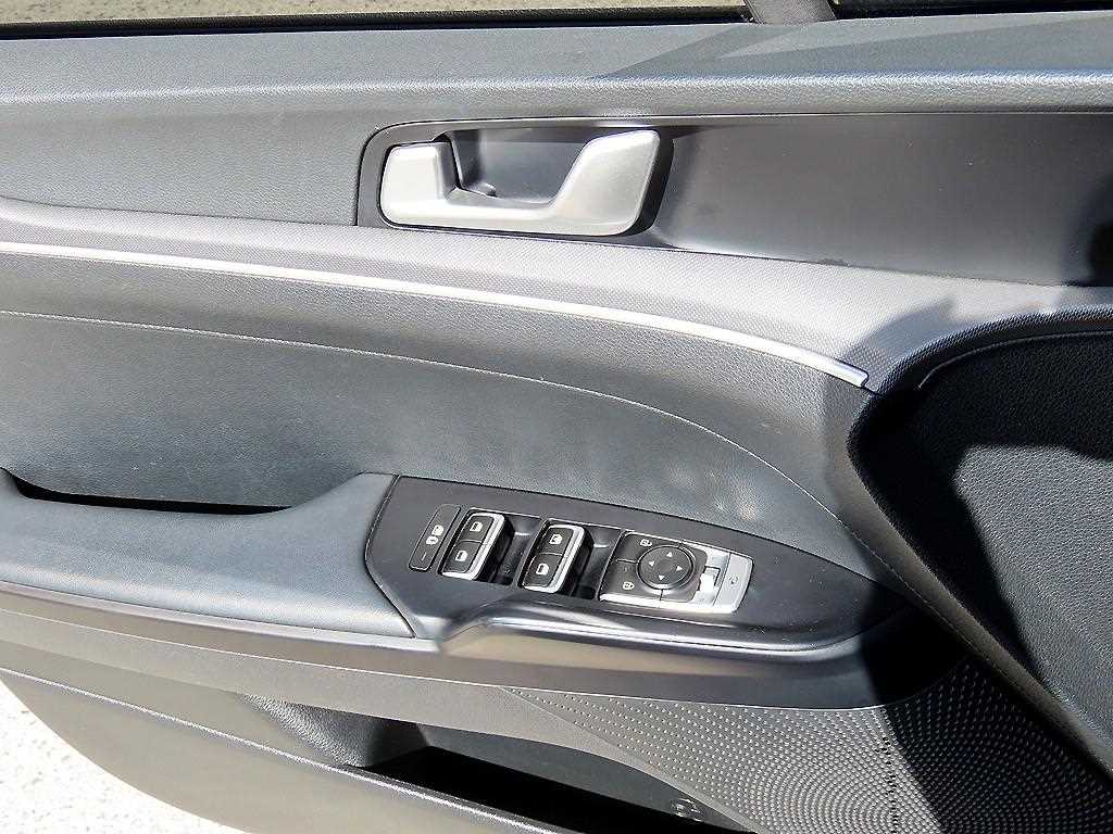 Kia K5 — photo 11