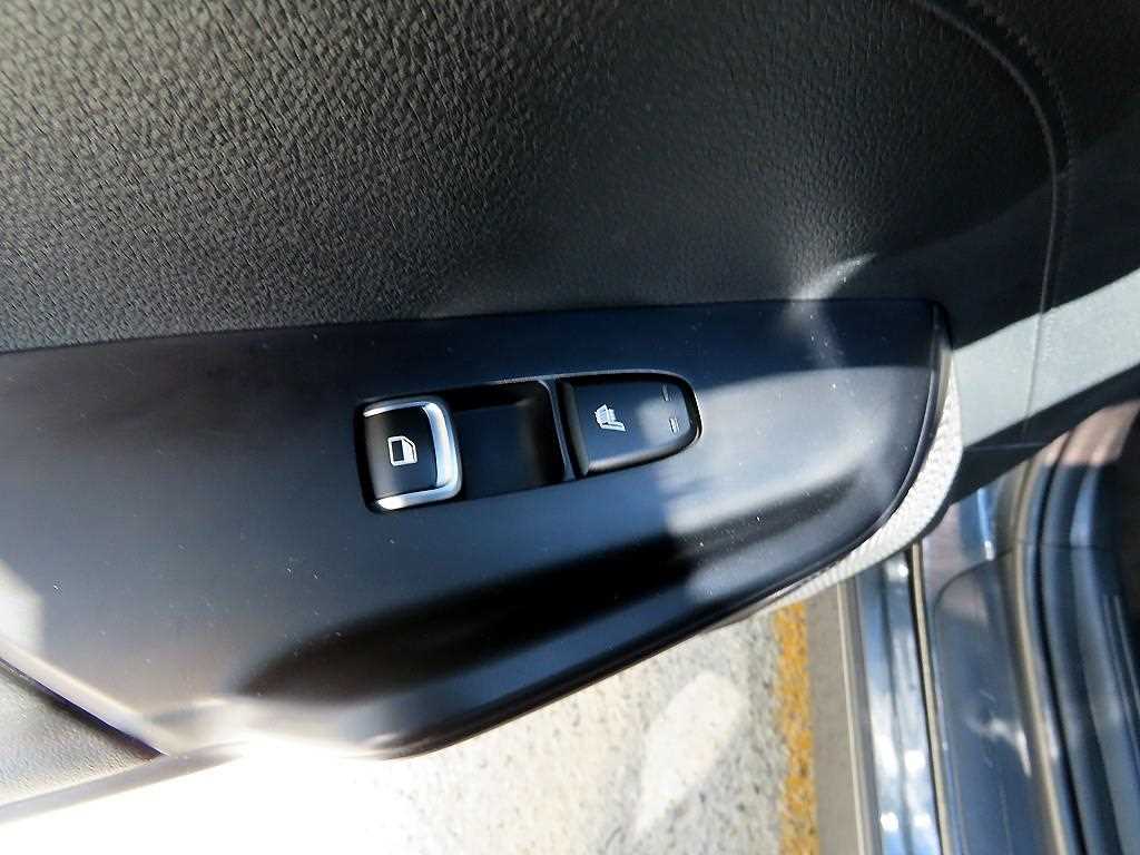 Kia K5 — photo 16