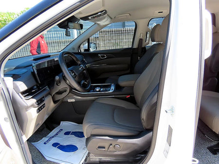 Kia Carnival — photo 05