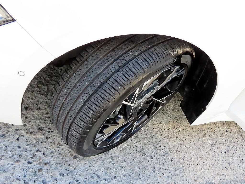 Kia K5 — photo 20