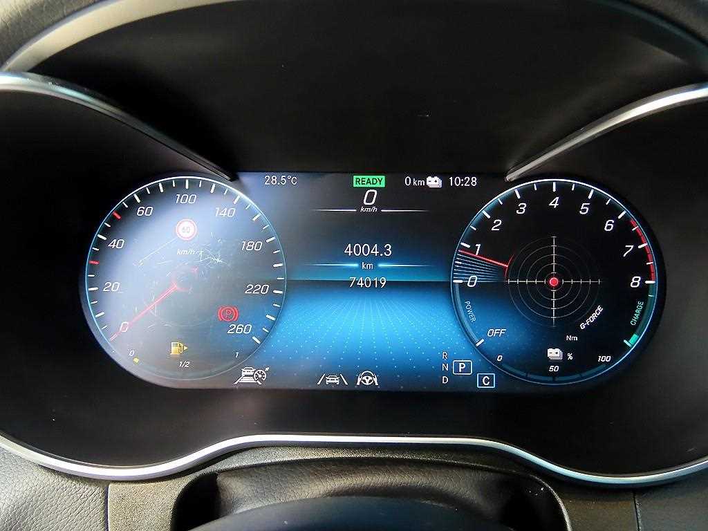 Mercedes-Benz GLC-Class — photo 09