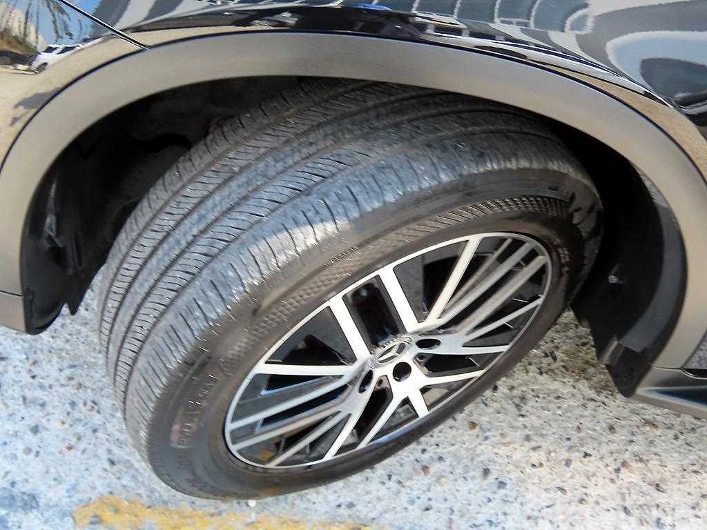 Mercedes-Benz GLC-Class — photo 20