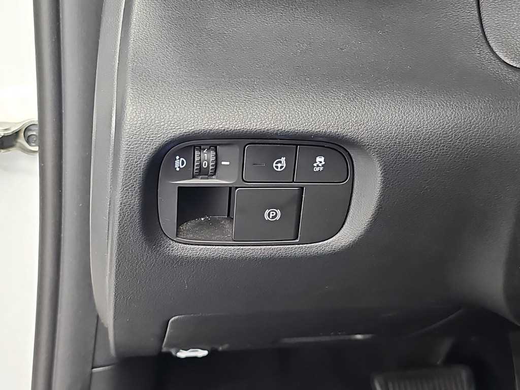 Hyundai Casper — photo 18