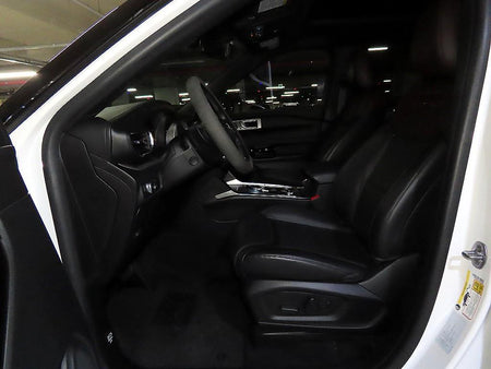 Ford Explorer — photo 06