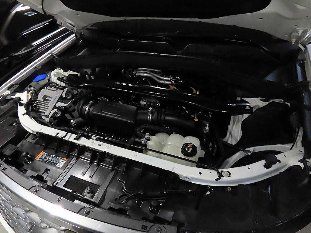 Ford Explorer — photo 19