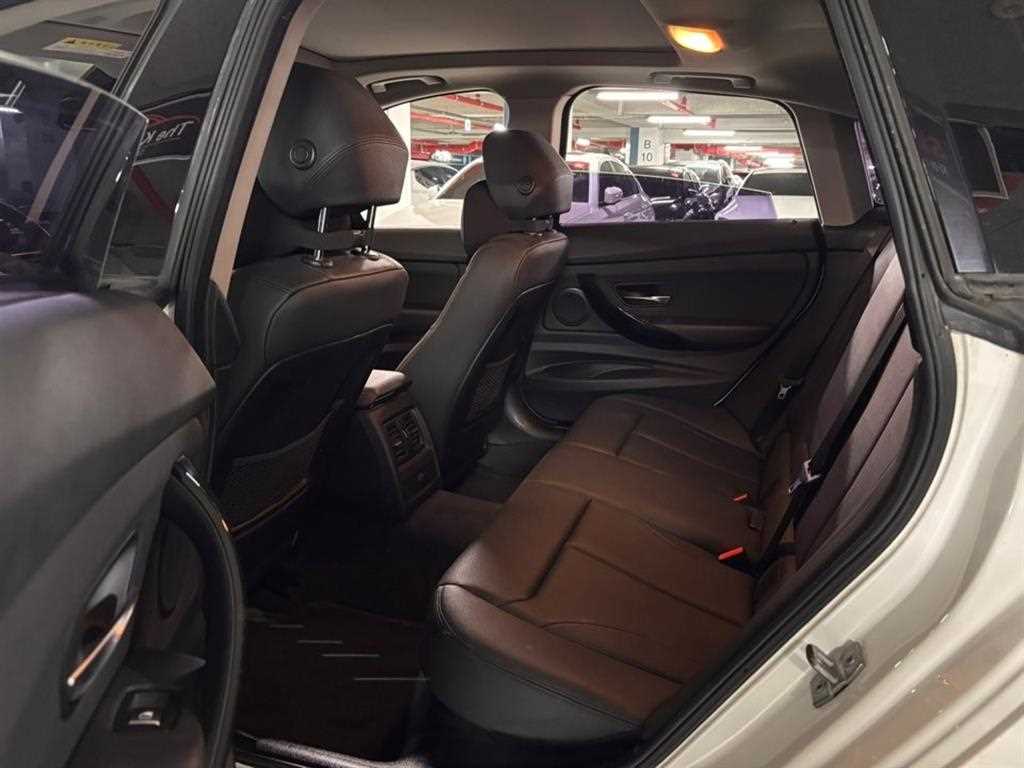 BMW Gran Turismo — photo 16
