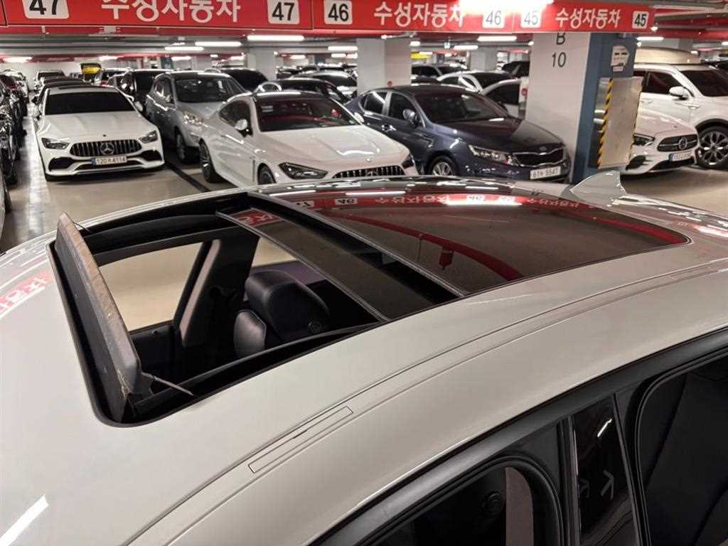 BMW Gran Turismo — photo 17