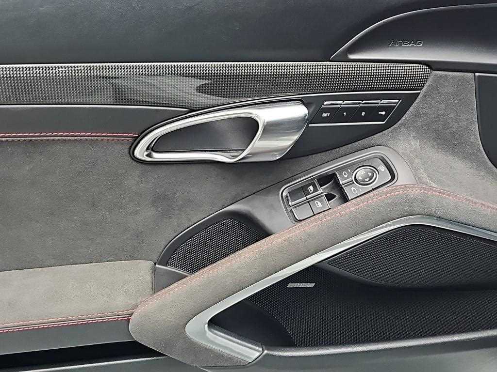 Porsche Boxster — photo 13