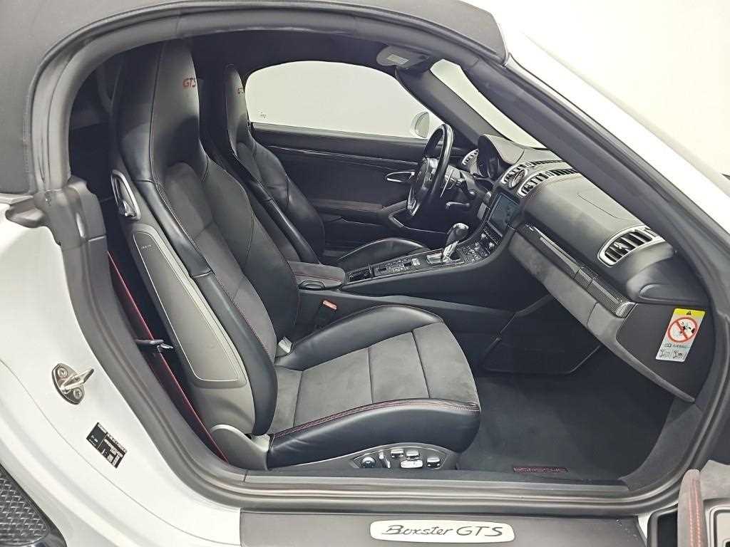 Porsche Boxster — photo 17