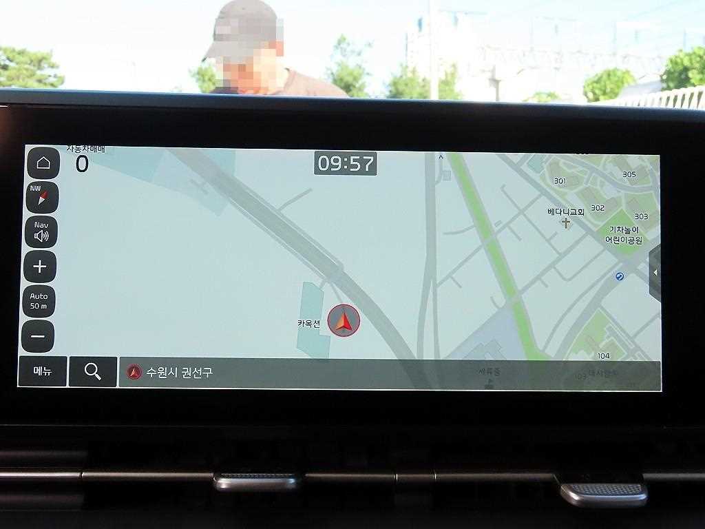 Kia Carnival — photo 14
