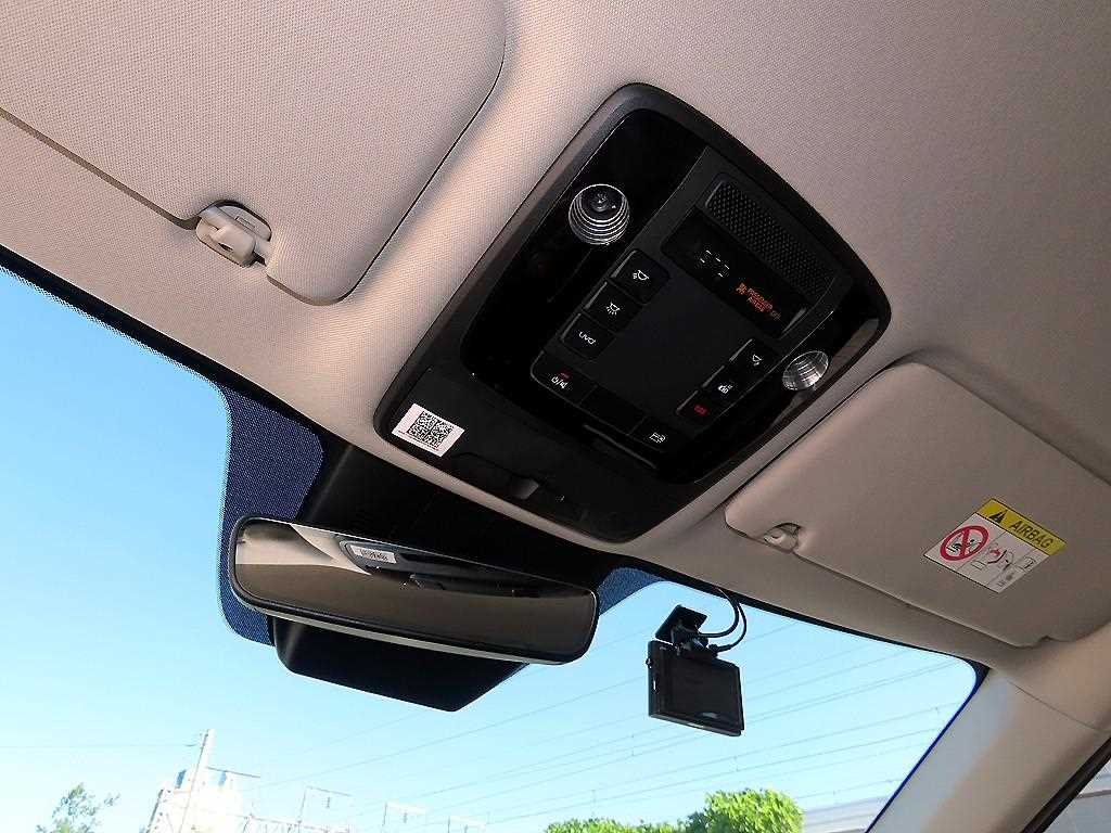 Kia Carnival — photo 15