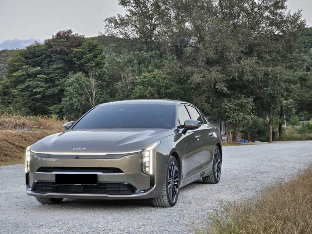 Kia K8 — photo 03