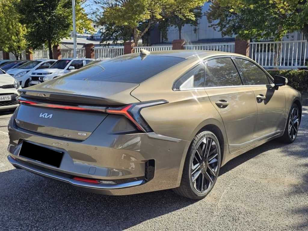 Kia K8 — photo 04