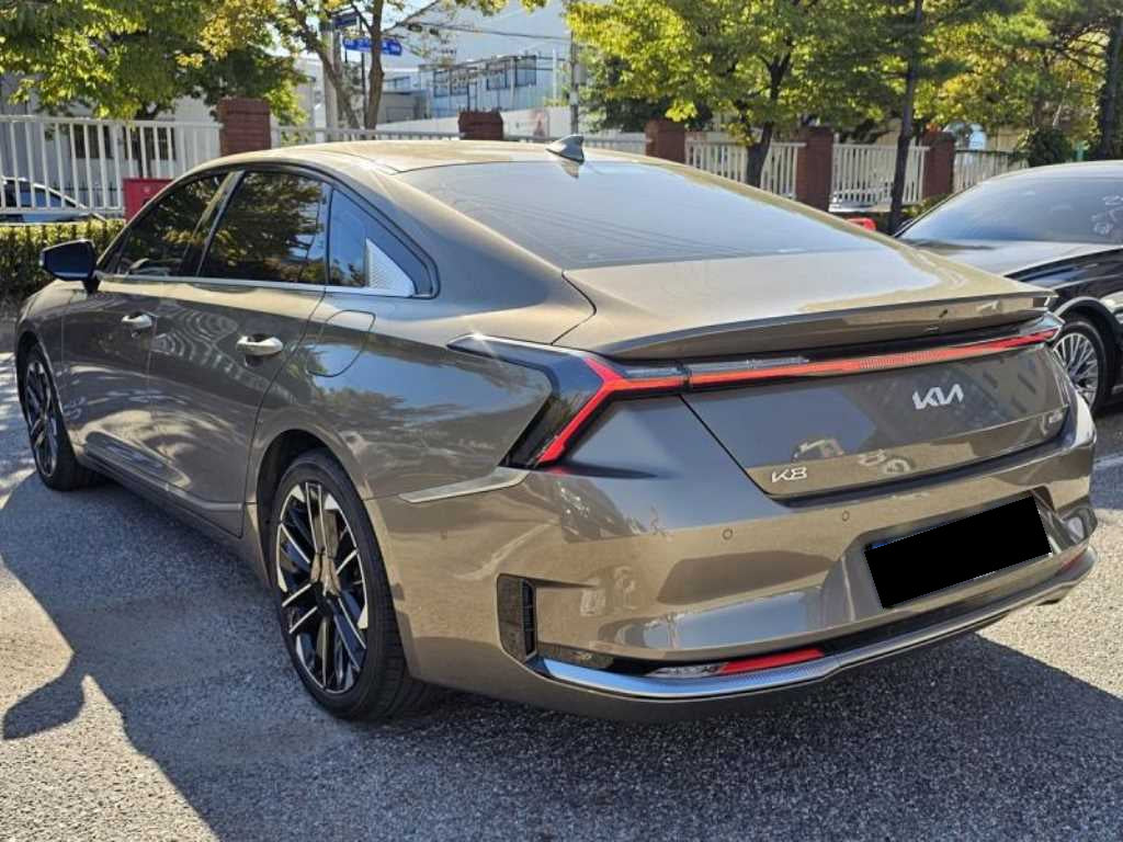 Kia K8 — photo 06