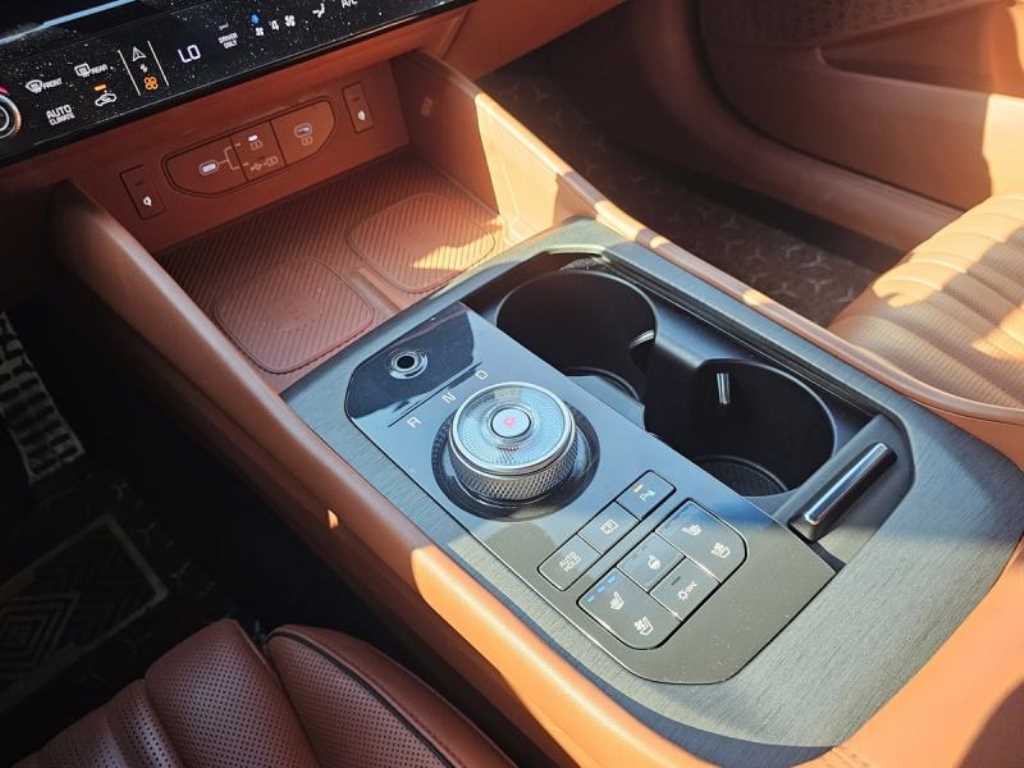Kia K8 — photo 08