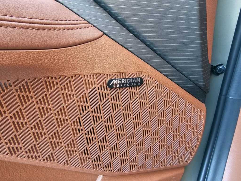 Kia K8 — photo 11