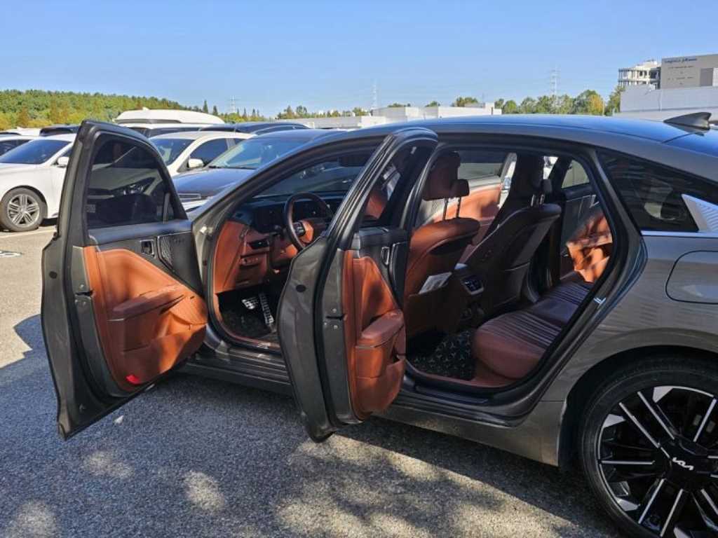 Kia K8 — photo 16
