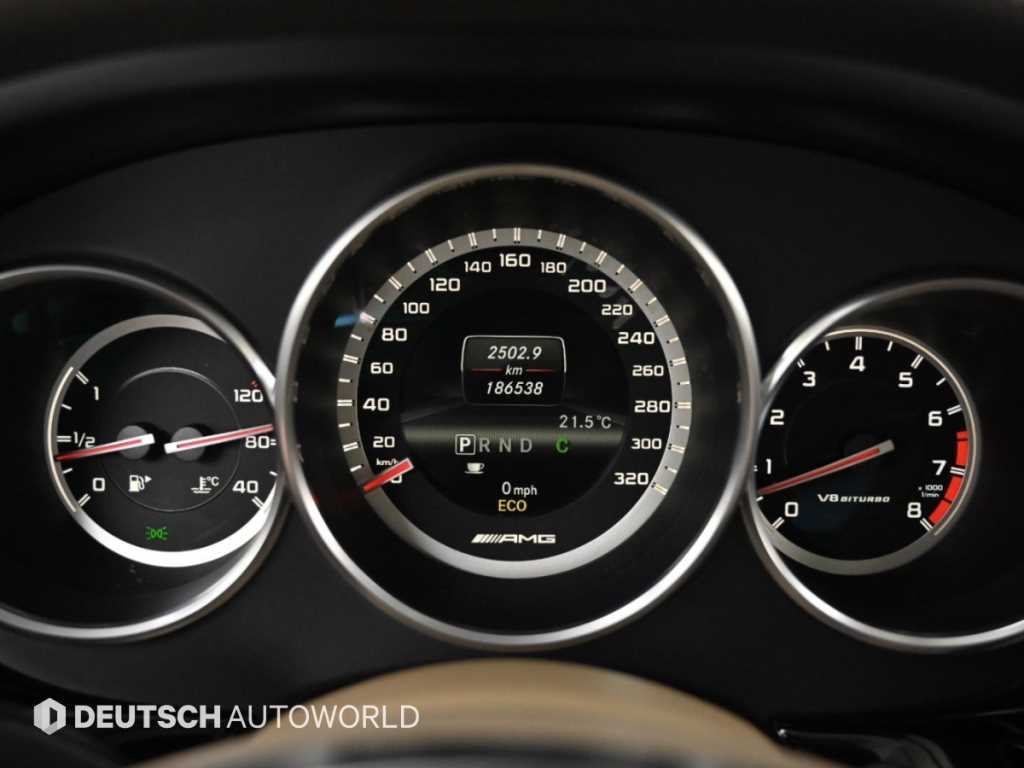 Mercedes-Benz CLS-Class — photo 08