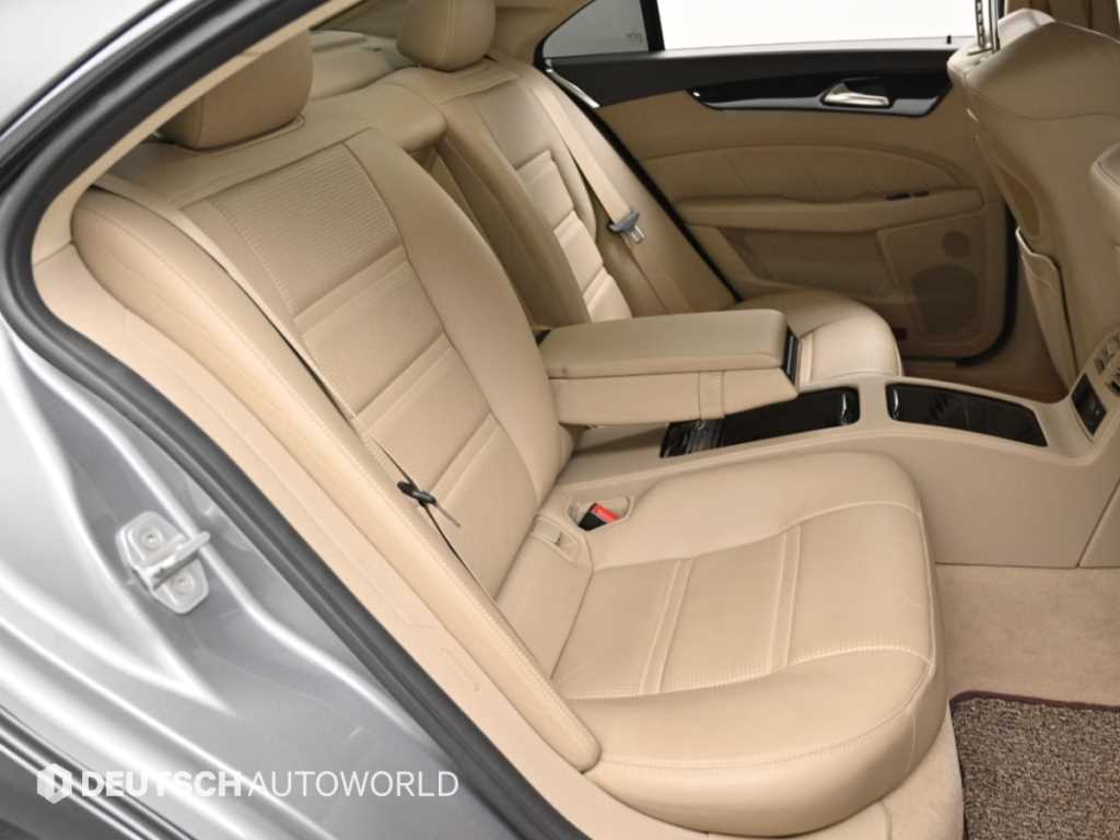 Mercedes-Benz CLS-Class — photo 12