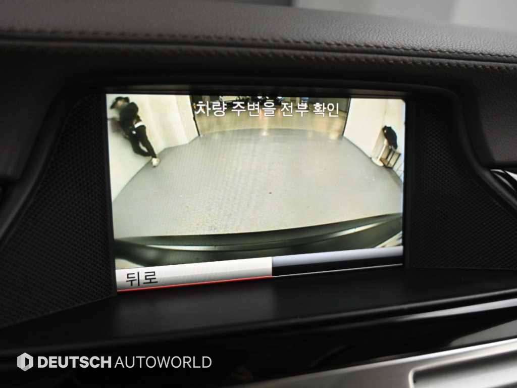 Mercedes-Benz CLS-Class — photo 15
