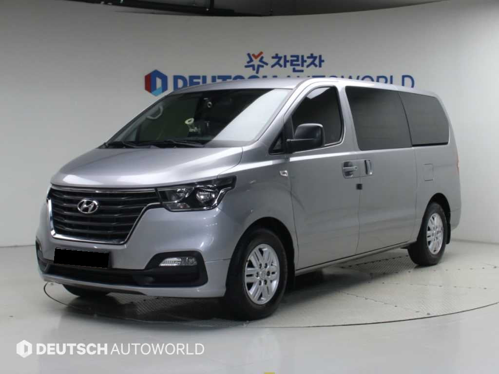 Hyundai Starex — photo 01