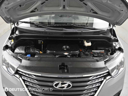 Hyundai Starex — photo 06